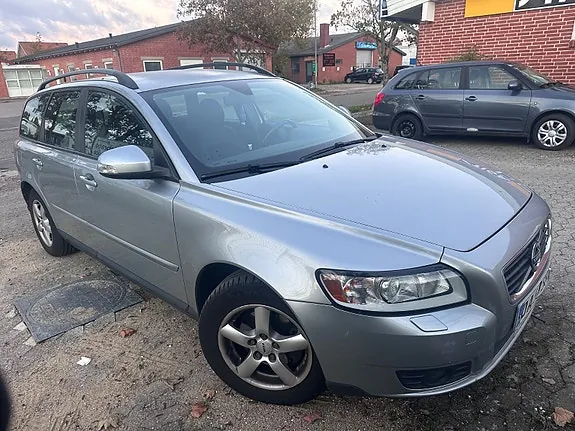 Volvo V50 2010 photo 5