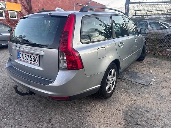 Volvo V50 2010 photo 4