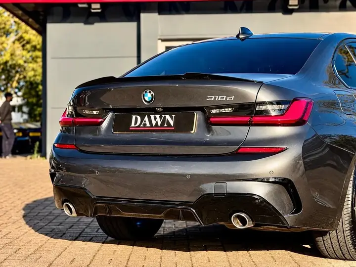 BMW 3 Series 2021 photo 5