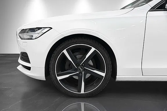 Volvo V90 2018 photo 2