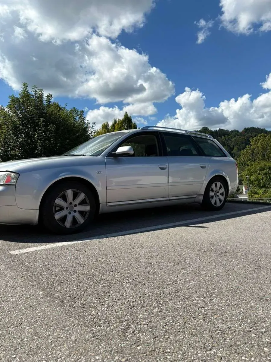 Audi A6 2004 photo 2