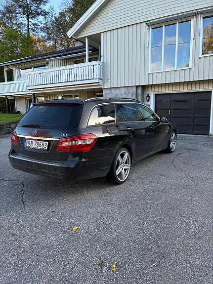 Mercedes-Benz E220 D 2011 photo 4