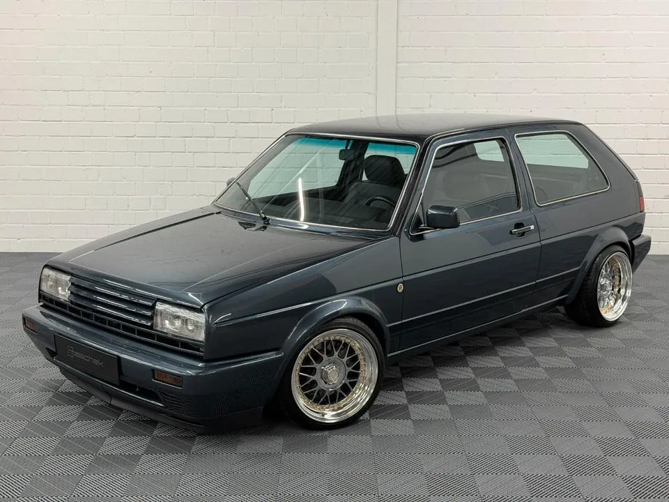 Volkswagen Golf 2