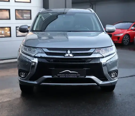 Mitsubishi Outlander 2017 photo 5