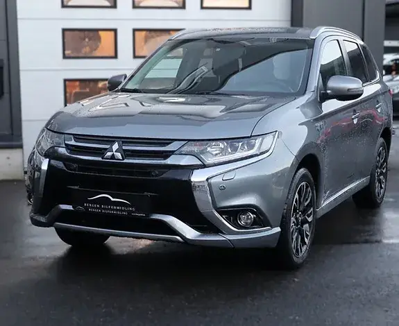 Mitsubishi Outlander 2017 photo 3