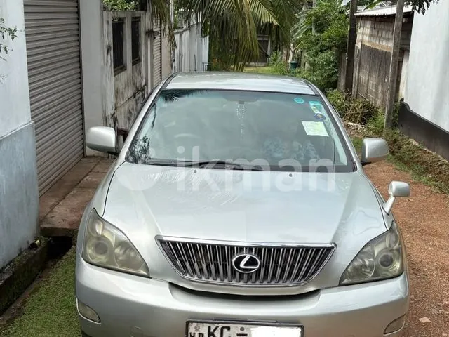 Lexus Ux 2003 photo 3