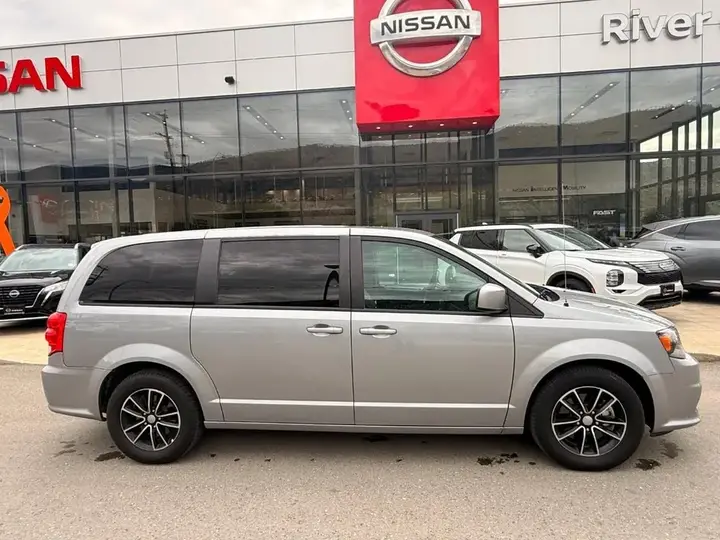 Dodge Grand Caravan 2018 photo 4