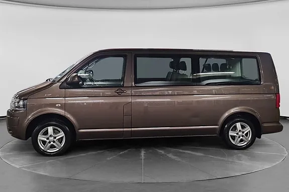Volkswagen Caravelle 2012 photo 2