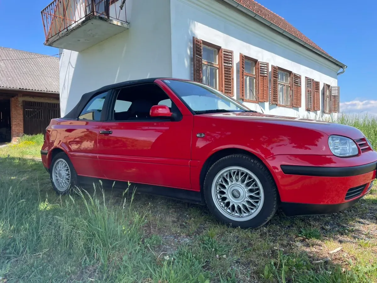 Volkswagen Golf 1999 photo 2