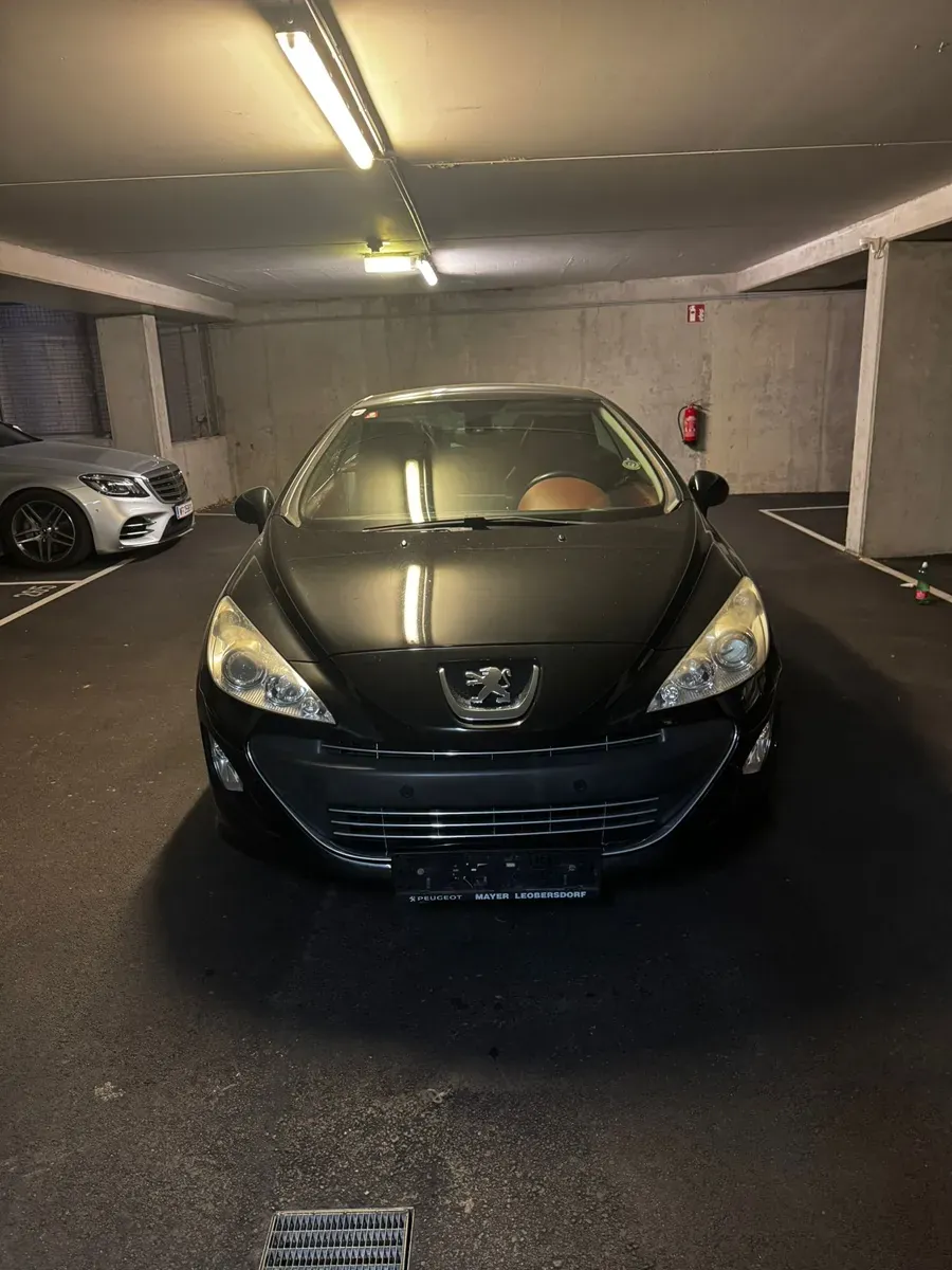 Peugeot 308 2008 photo 3
