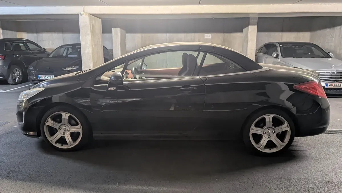 Peugeot 308 2008 photo 2