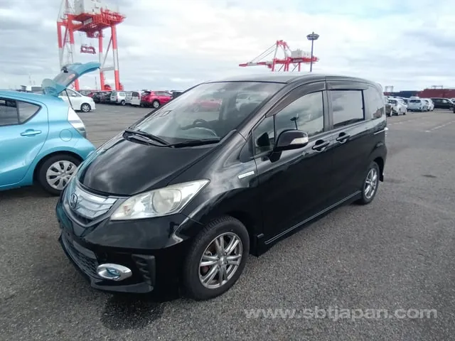 Honda Freed 2012 photo 2