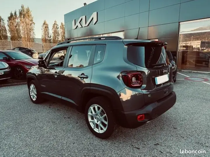 Jeep Renegade 2023 photo 3