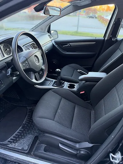 Mercedes-Benz B170 2009 photo 4