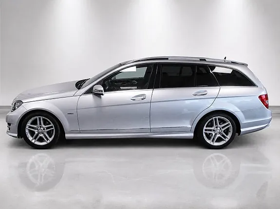 Mercedes-Benz C220 2012 photo 2