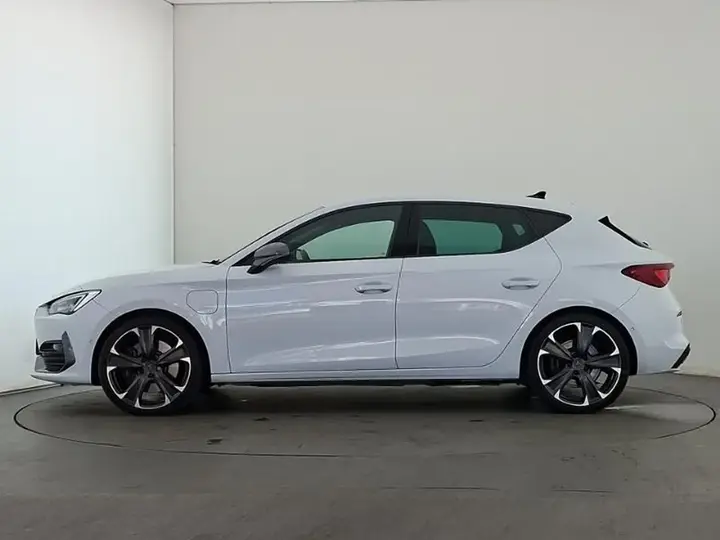 Cupra Leon 2023 photo 4