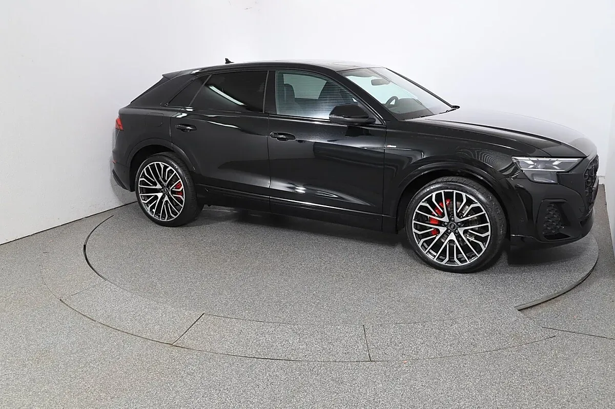 Audi Q8 2025 photo 3