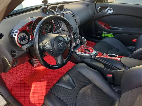 Nissan 370 Z 2010 photo 4
