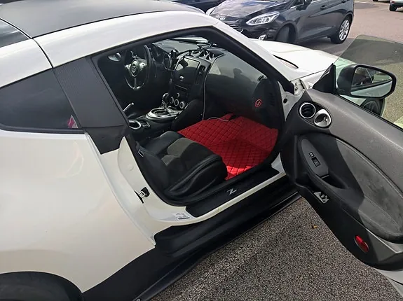 Nissan 370 Z 2010 photo 5