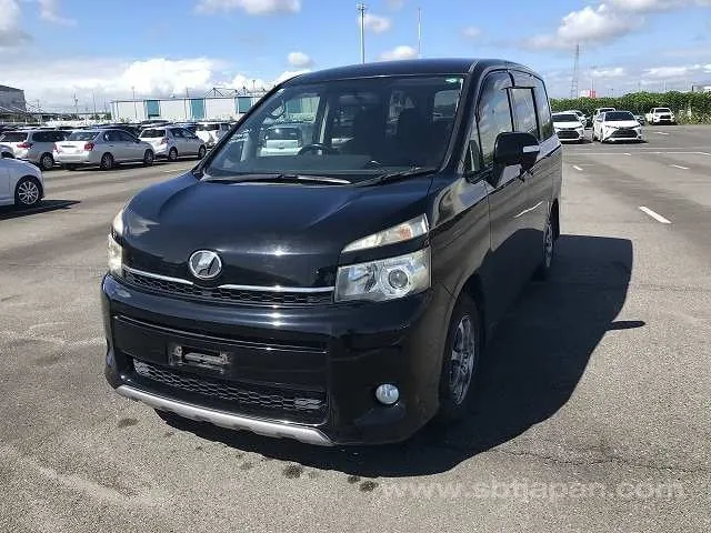 Toyota Voxy X L Edition 2011 photo 2