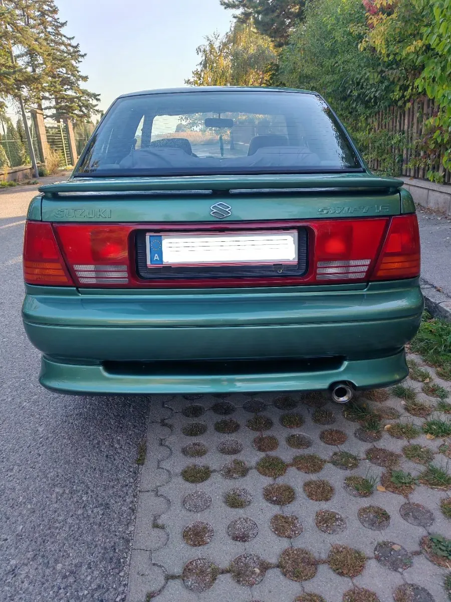 Suzuki Swift 1990 photo 3