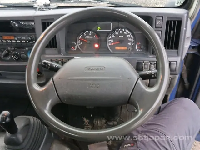 Isuzu Elf 2009 photo 5