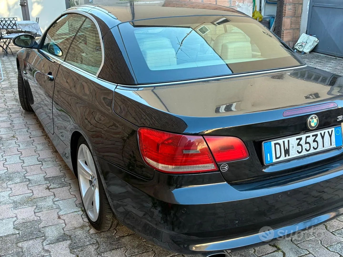 BMW 320D 2009 photo 2