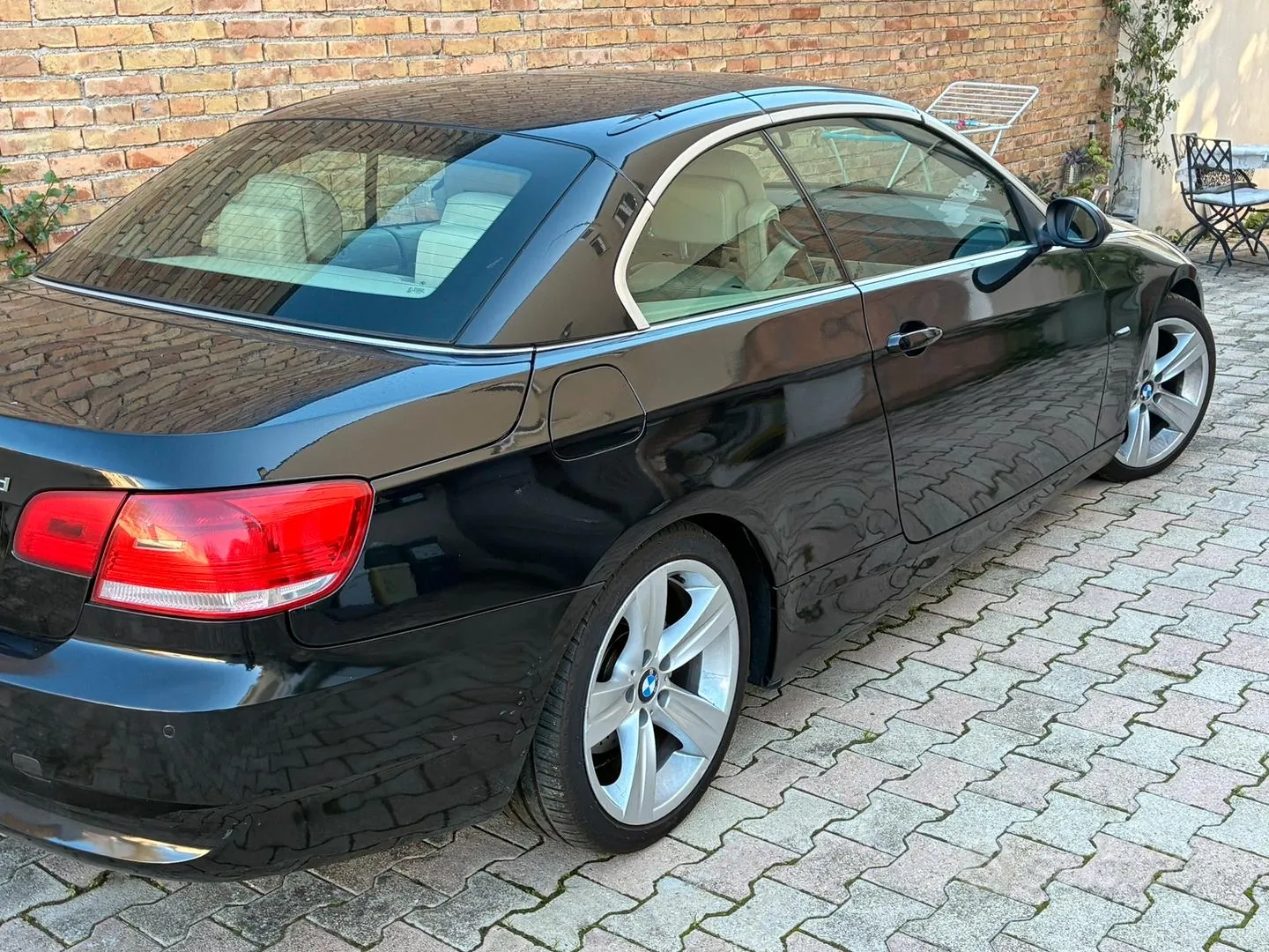 BMW 320D 2009 photo 5