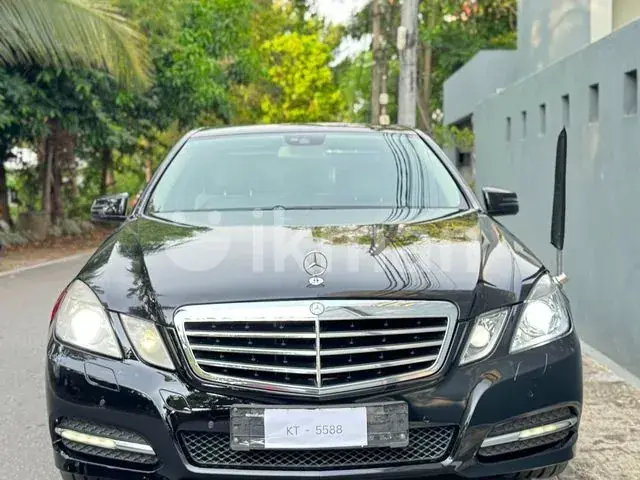 Mercedes-Benz E200