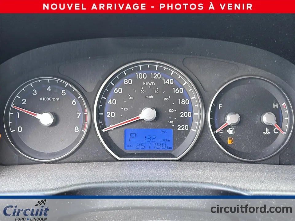 Hyundai Santa Fe 2012 photo 4