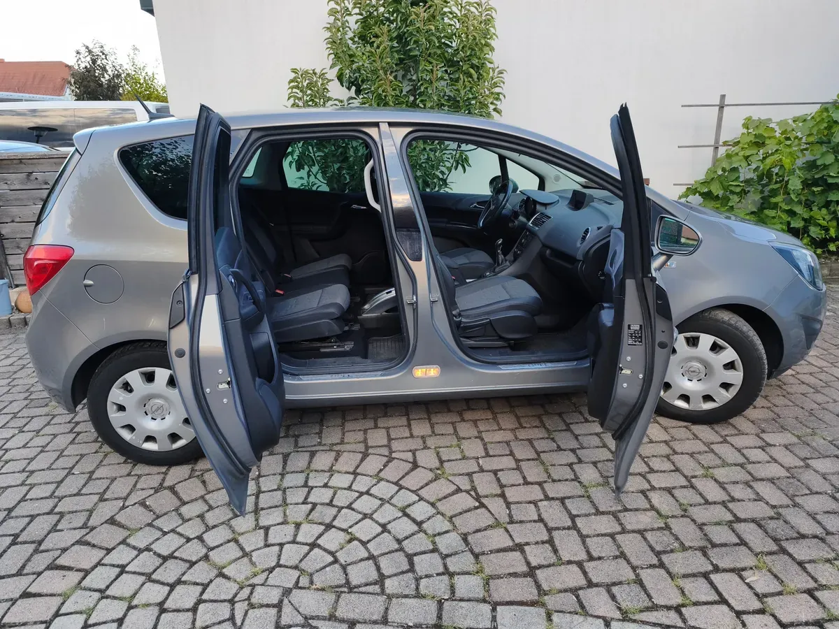 Opel Meriva 2013 photo 3