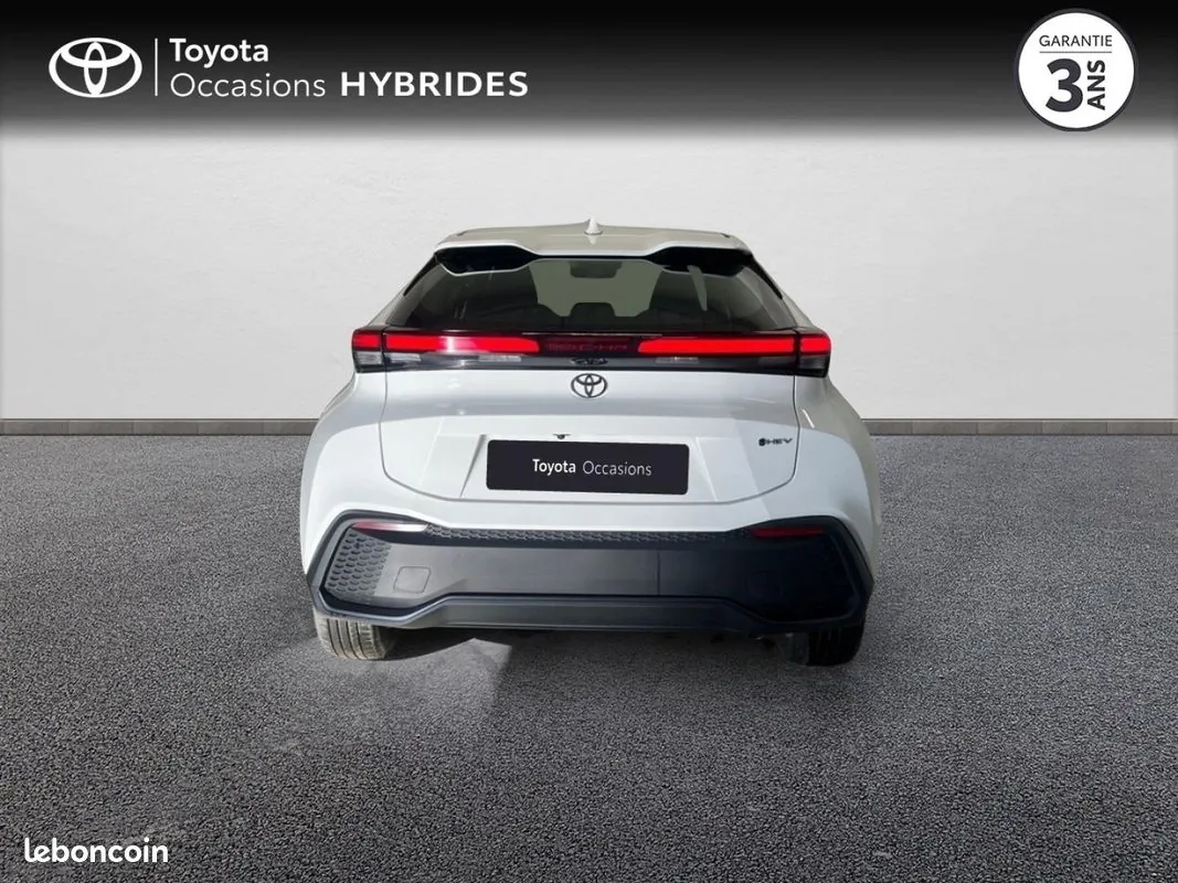 Toyota C-Hr 2025 photo 4