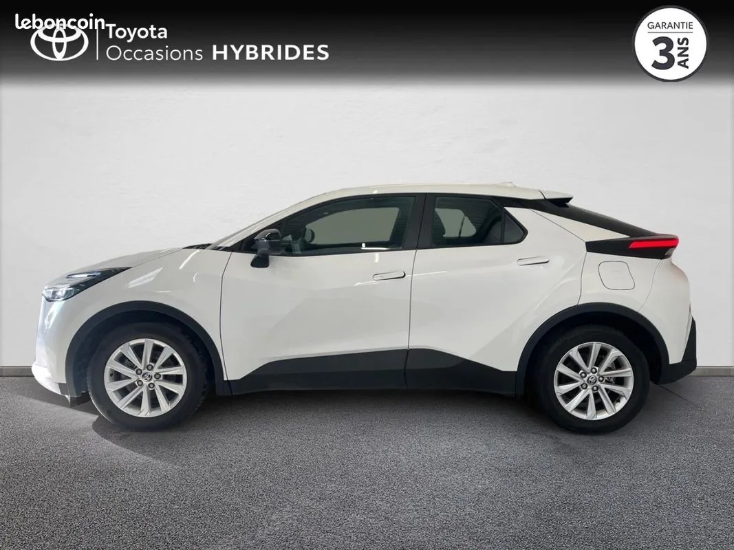 Toyota C-Hr 2025 photo 3