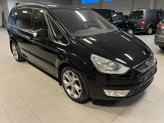 Ford Galaxy 2010 photo 2