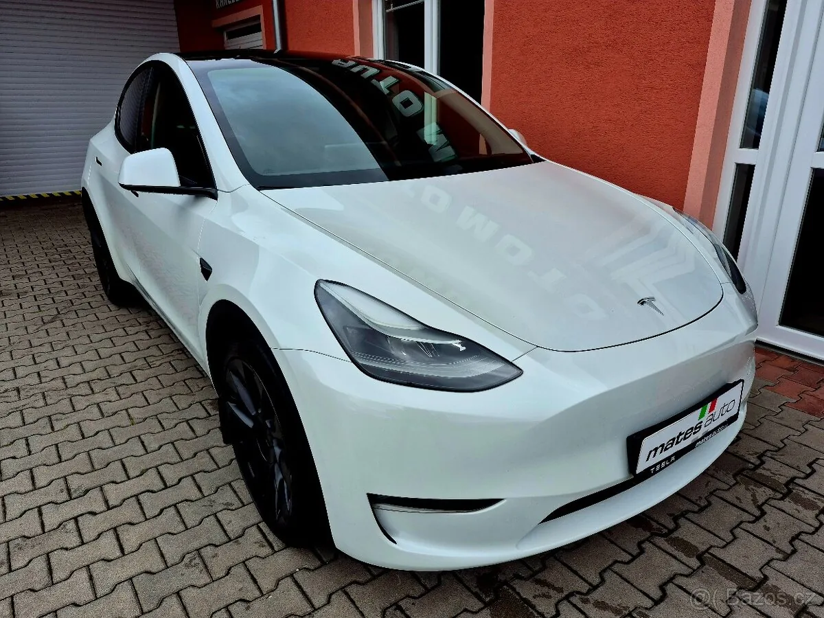 Tesla Model Y 2023 photo 4