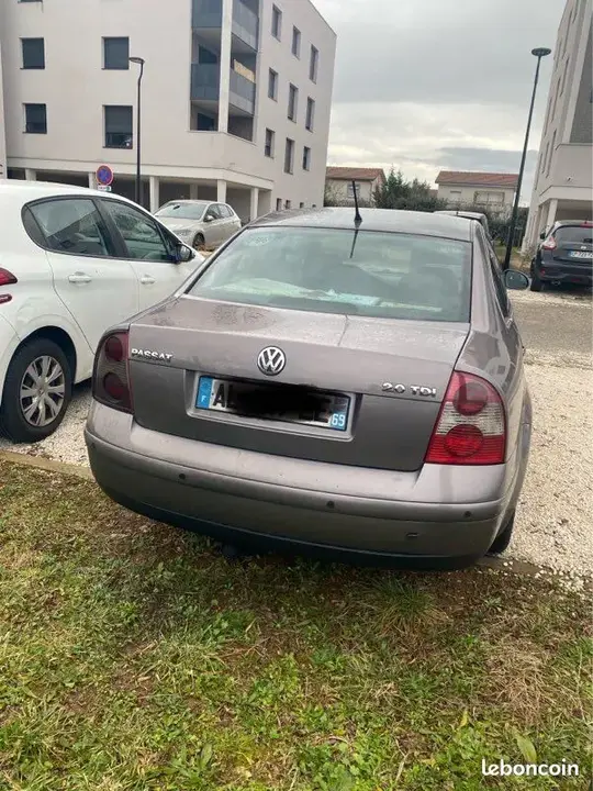 Volkswagen Passat 2005 photo 2