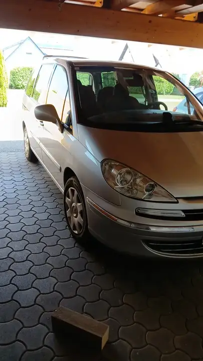 Peugeot 807