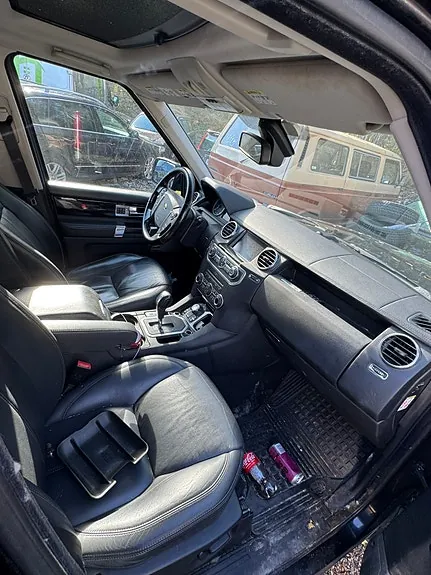 Land Rover Discovery 4 2010 photo 4