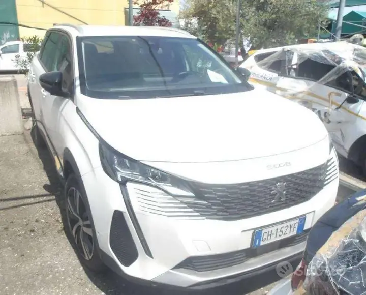 Peugeot 5008 2022 photo 5