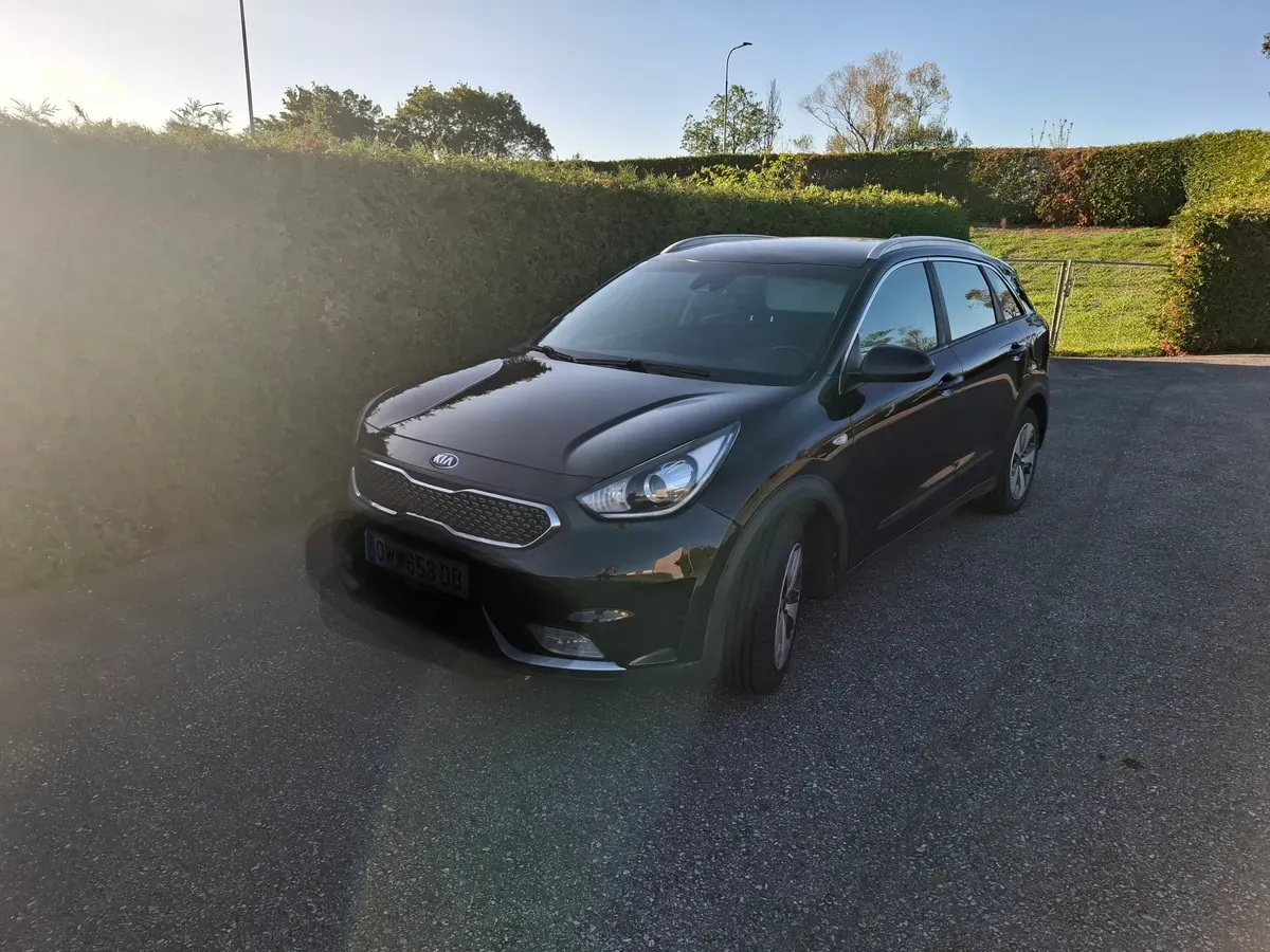 Kia Niro 2016 photo 2
