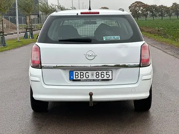 Opel Astra 2009 photo 5