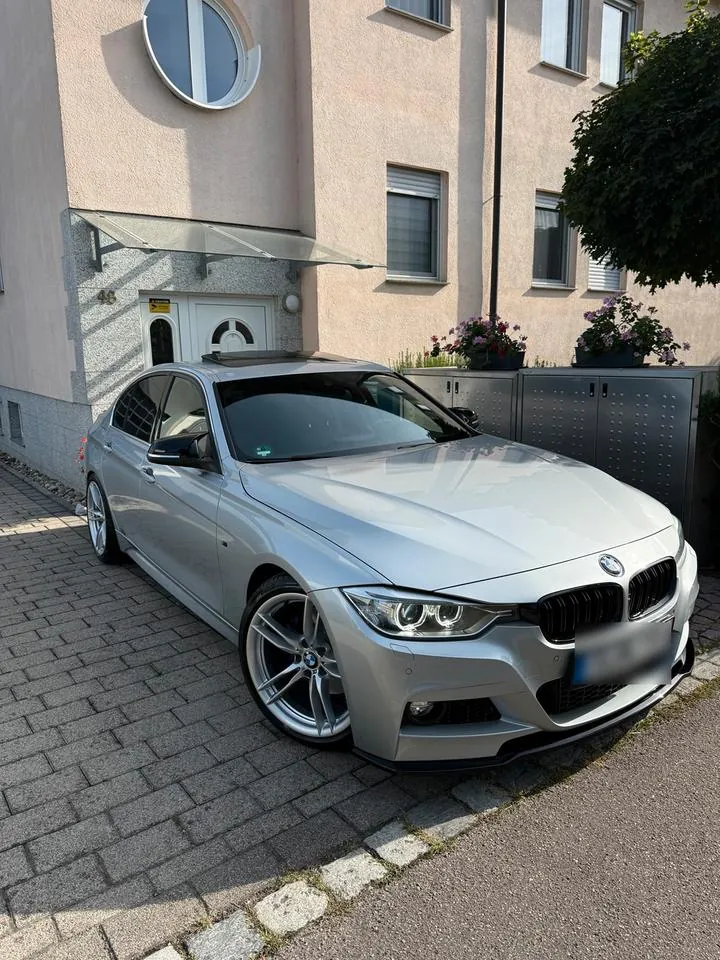 BMW 328I