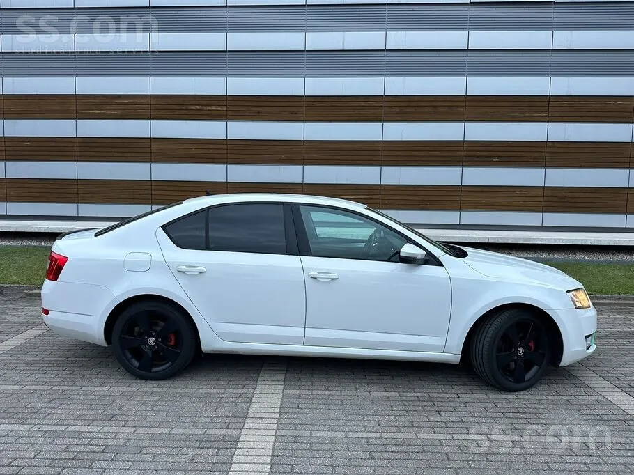 Skoda Octavia 2013 photo 2