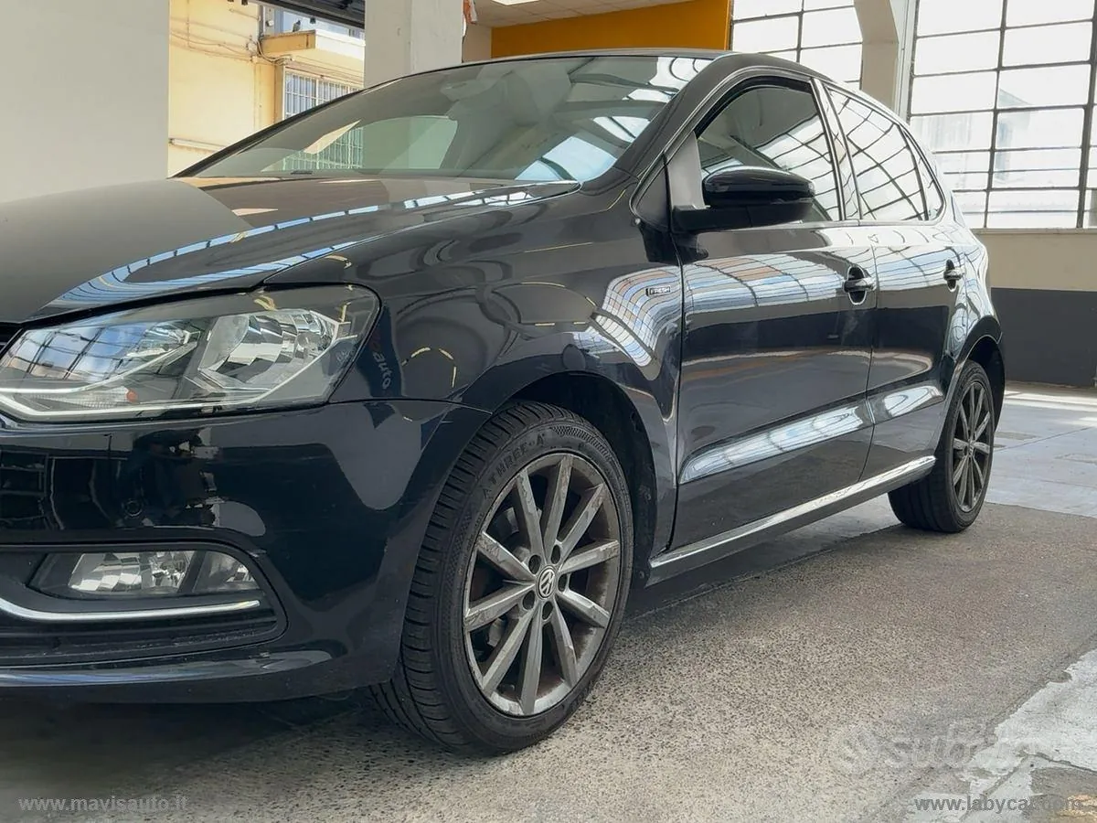 Volkswagen Polo 2015 photo 3