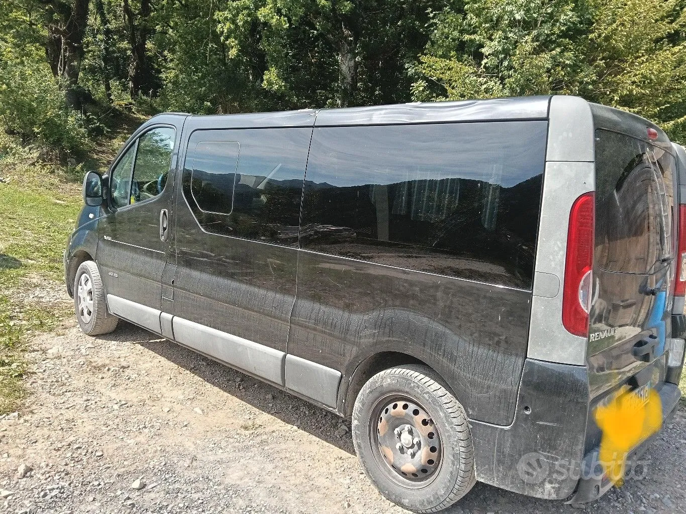 Renault Trafic 2010 photo 2