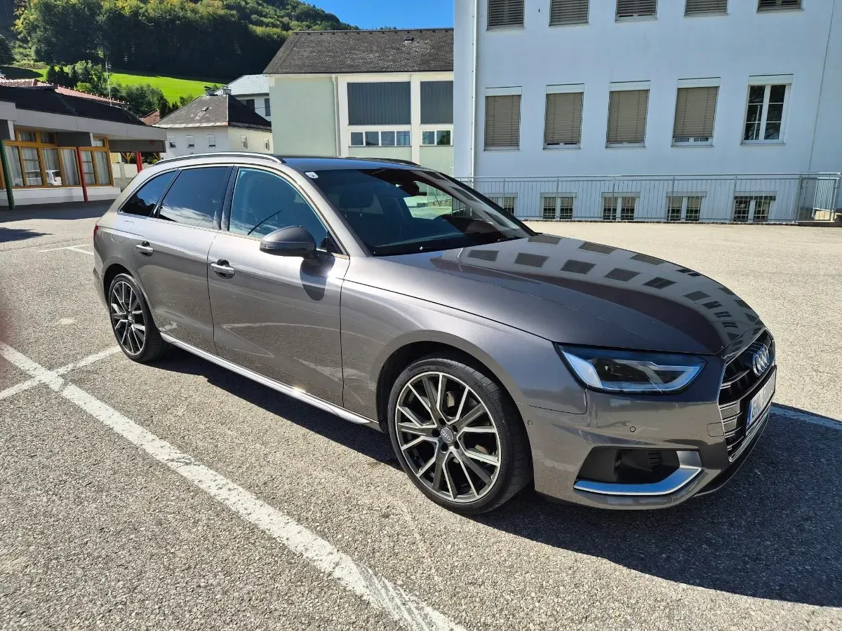 Audi A4 2021 photo 3