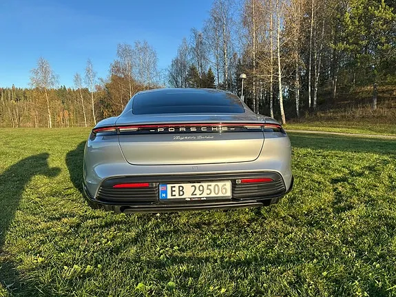 Porsche Taycan 2020 photo 4