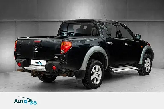 Mitsubishi L200 2010 photo 3
