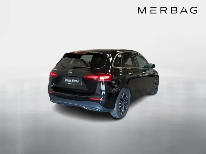 Mercedes-Benz B-Class 2025 photo 3
