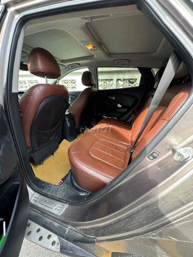 Hyundai Tucson 2012 photo 2